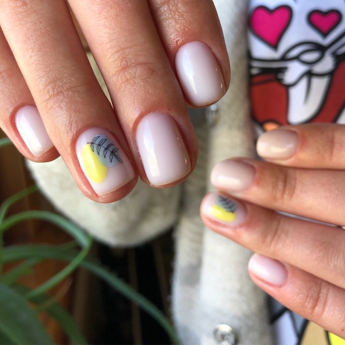 Маникюр педикюр наращивание Соломенка Головка