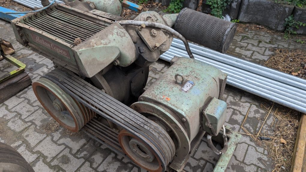Sprężarka tłokowa atlas copco 22kw
