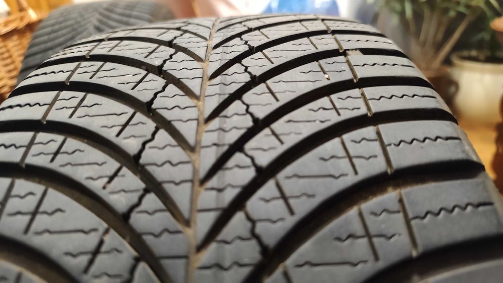 Opony całoroczne 225/45/17 Goodyear Vector Gen 3 - 2szt., para, 5 mm