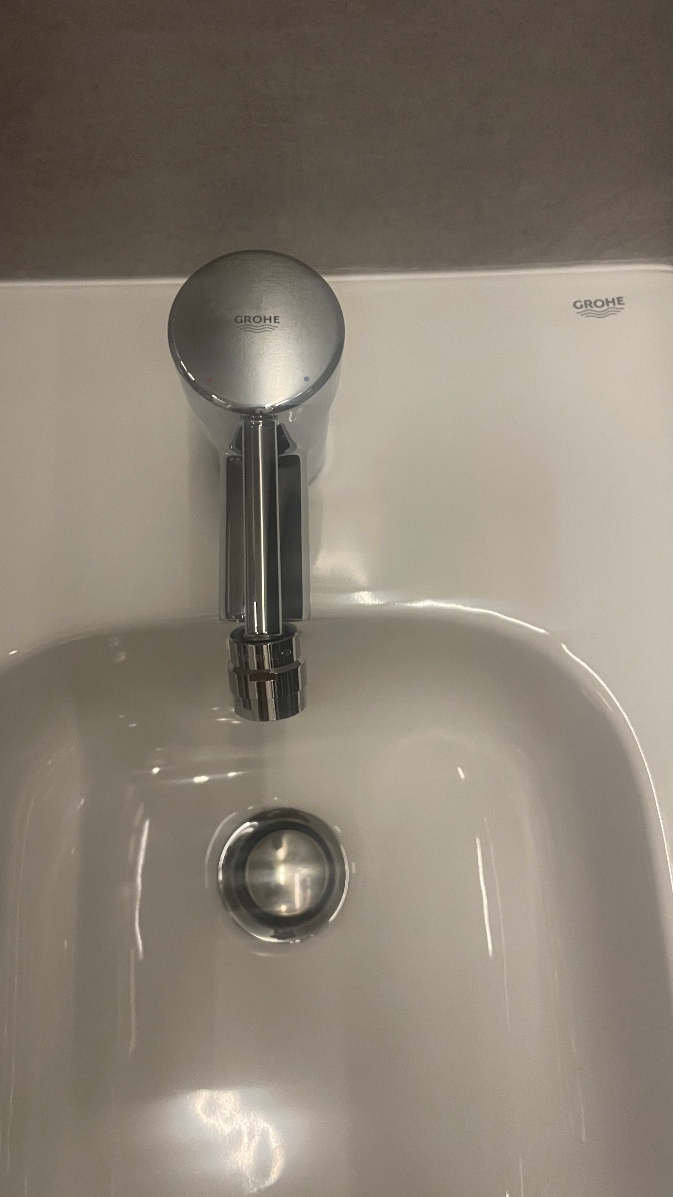 Bidé Grohe e torneira