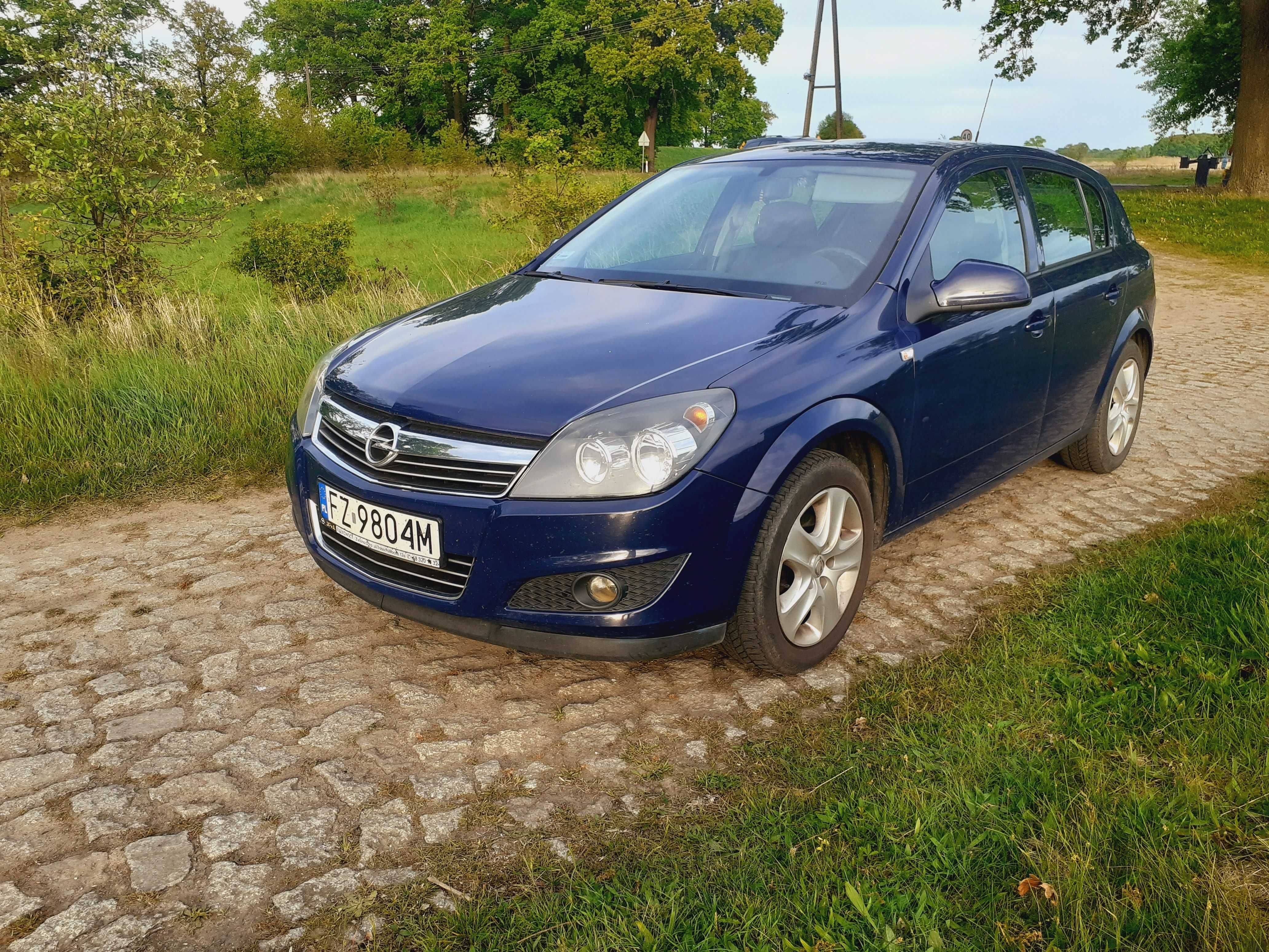 Sprzedam Opel Astra h 2012r. polski salon, bezwypadkowy