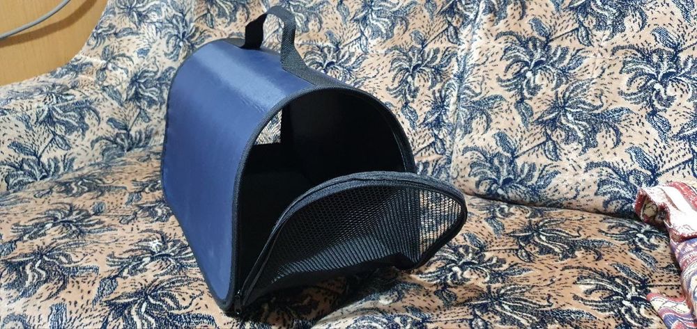 Сумка переносна для котів та собак