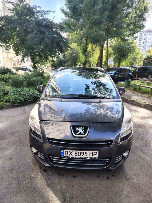 Peugeot 5008  2011р.