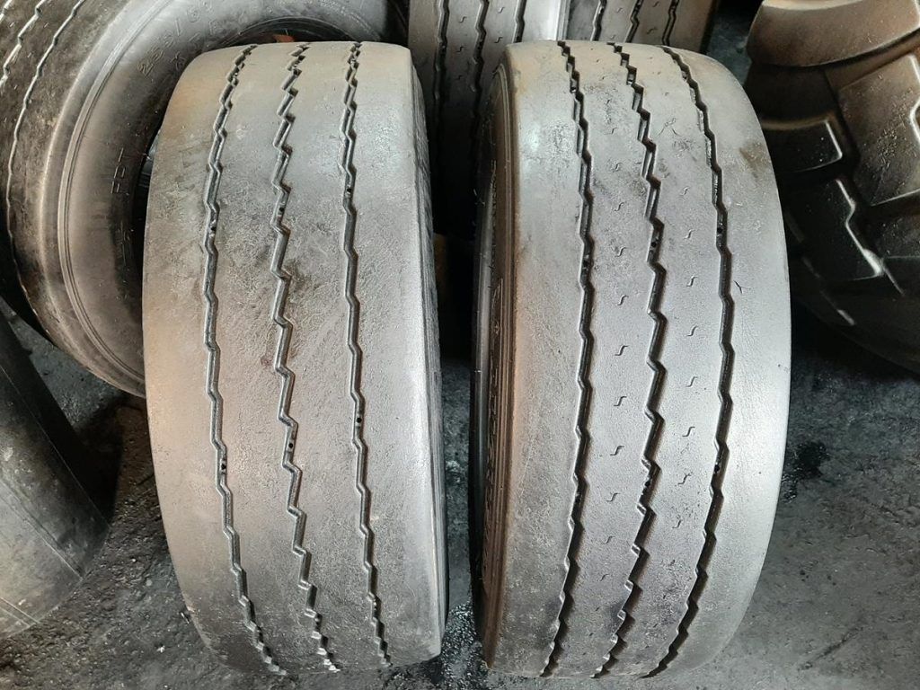 2x Opona używana ciężarowa 255/60R19.5 MICHELIN 350zł C2393 REZERW
