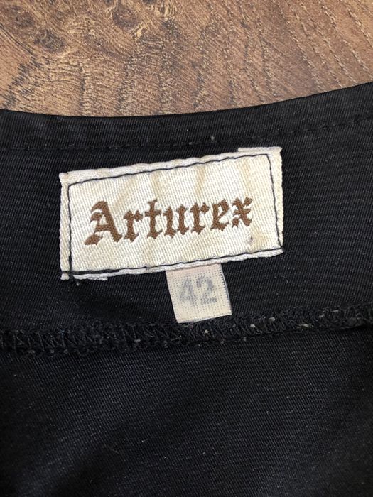 Czarna biurowa elegancka sukienka