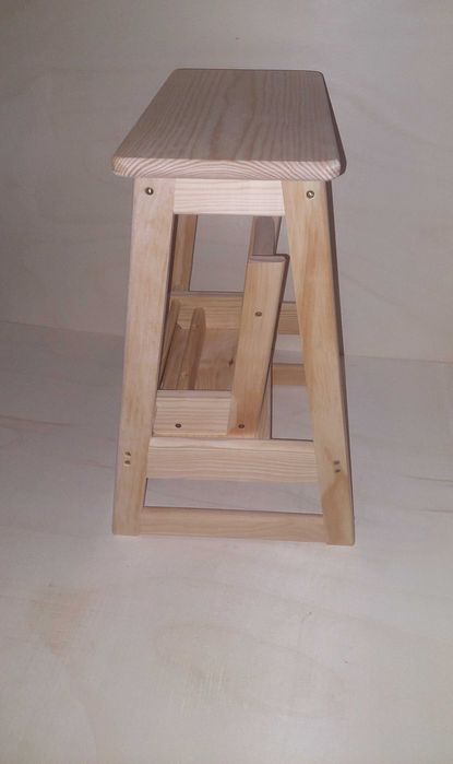 Banco / Escadote(Escada)