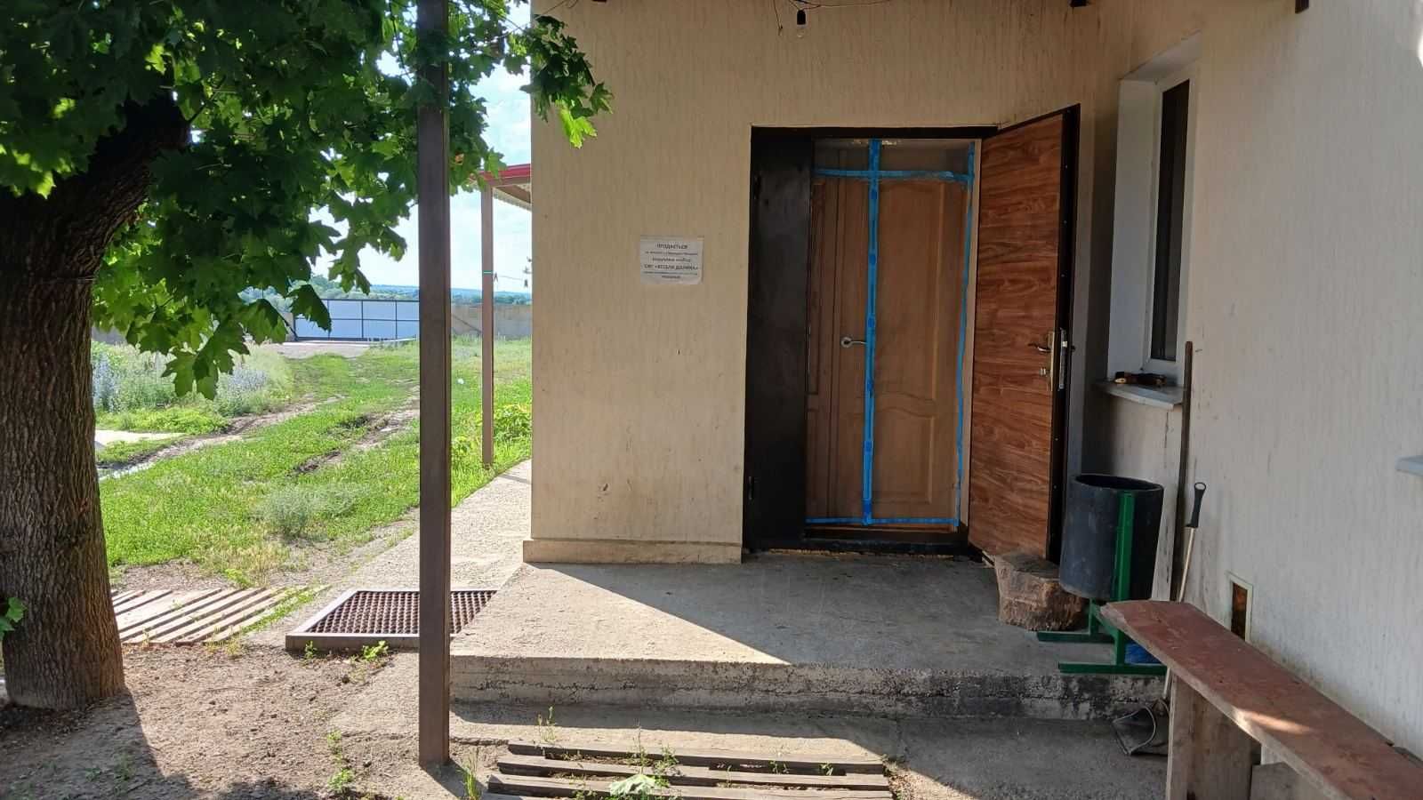 складське приміщення, база, їдальня, готель
