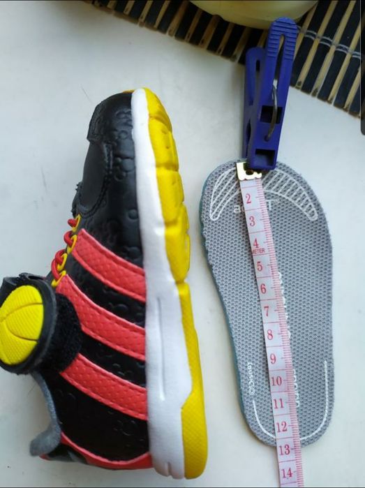 Оригинальные кроссовки Adidas