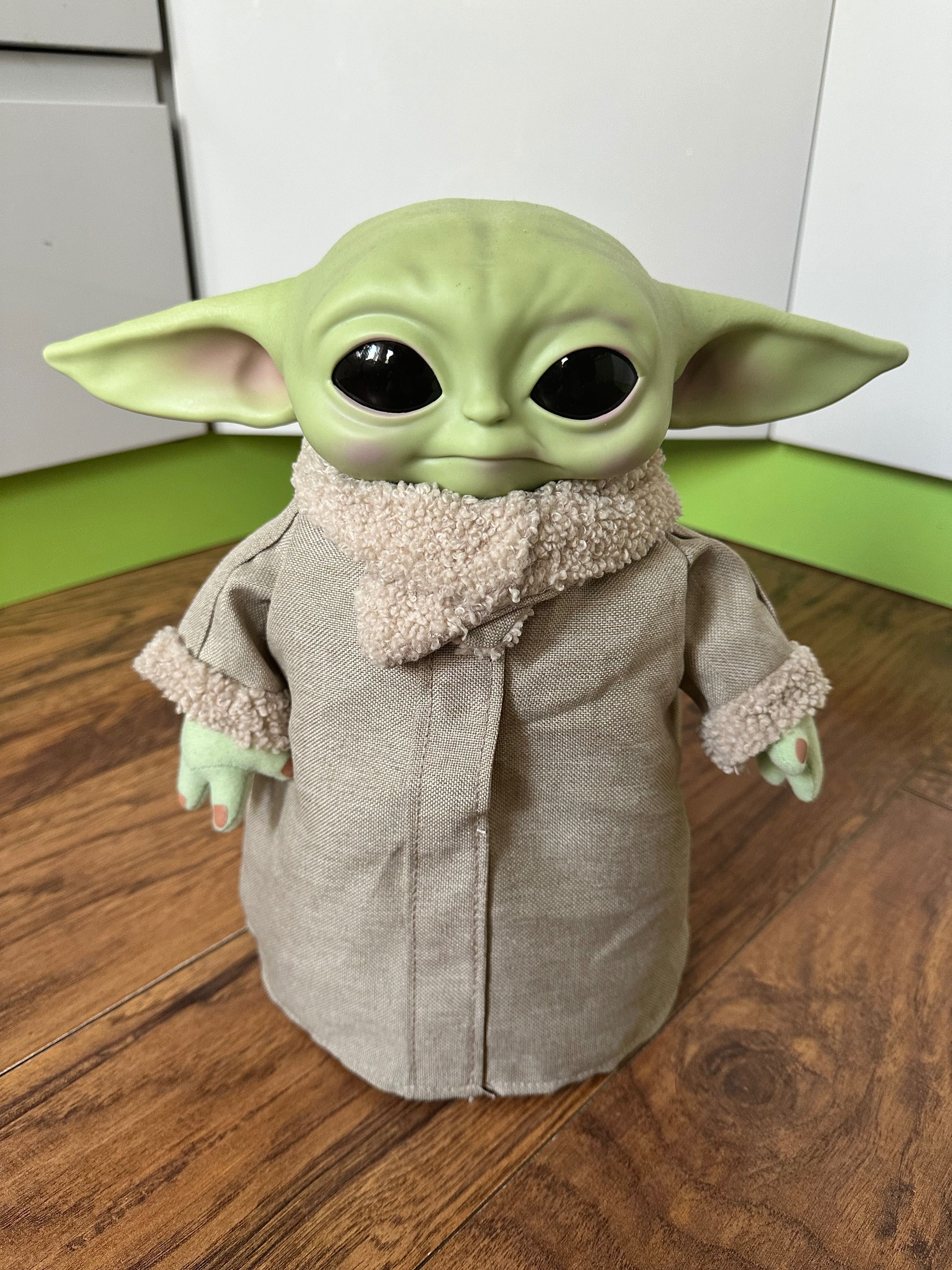 Figurka STAR WARS Baby Yoda Mandalorian interaktywny