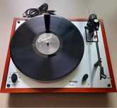 Gramofon Thorens TD 146