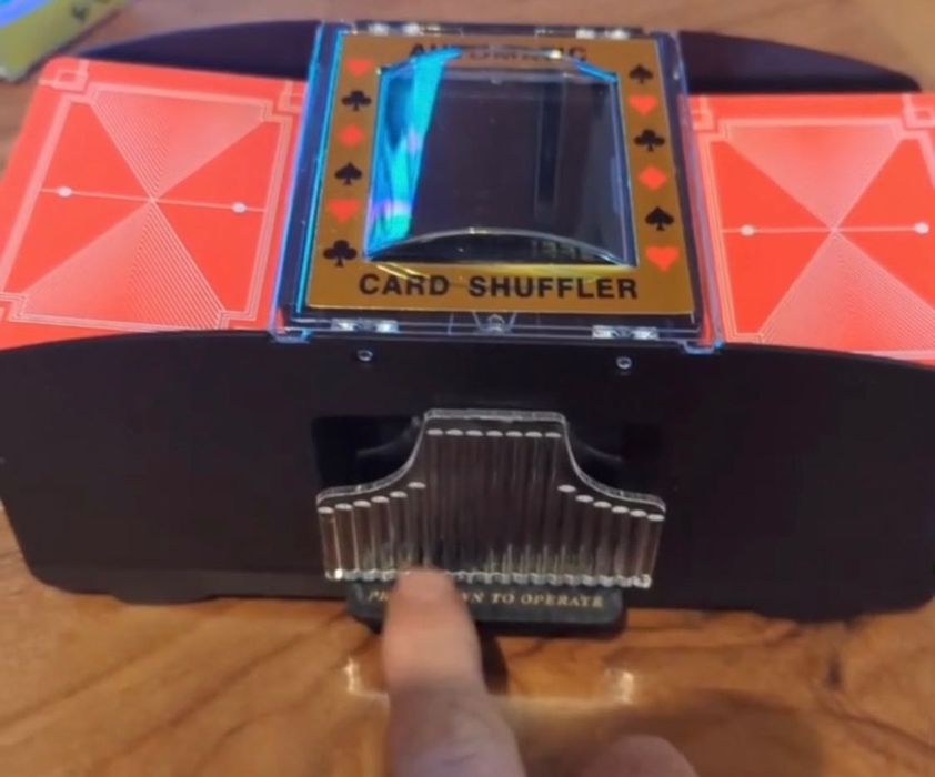 Embaralhador / Misturador de Cartas Elétrico - Automatic Card Shuffler