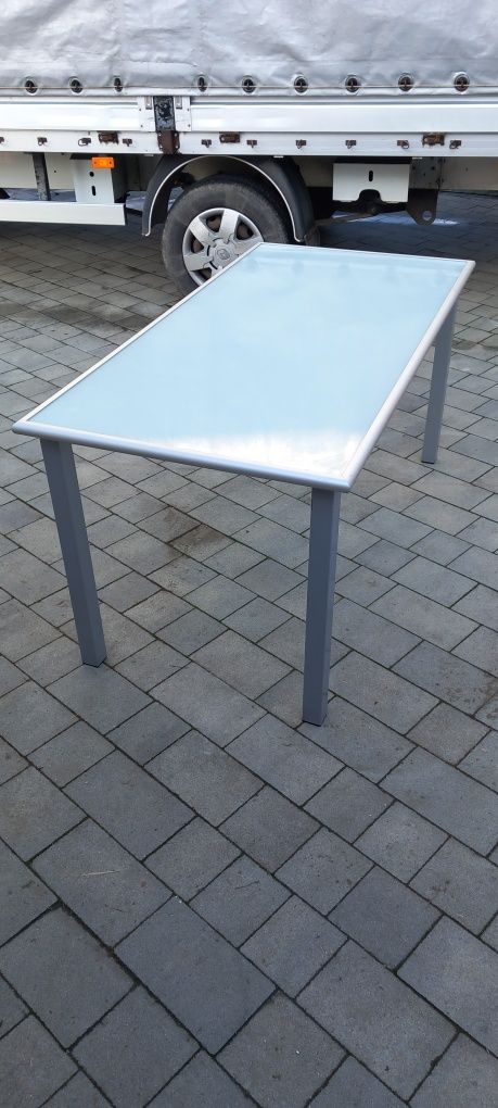 Stół szklany IKEA aluminiowa obwódka stolik