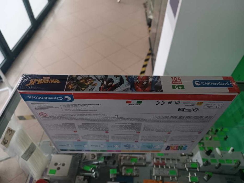 Puzzle Clementoni Spider-Man Miles Morales Super 48,5x33,5cm 104 peças