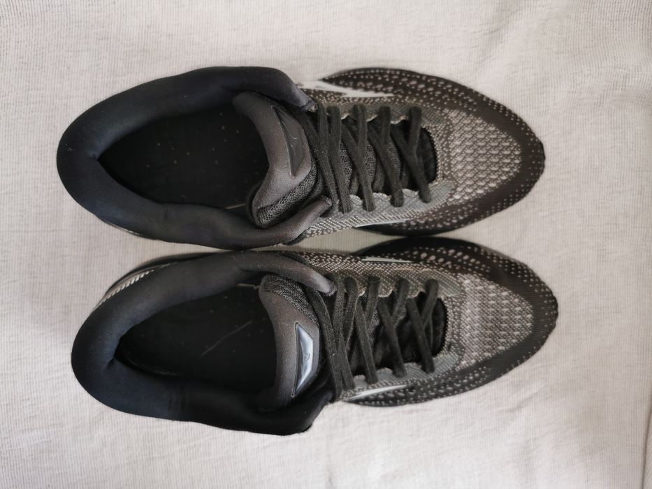 Mizuno Wave Sky 3 buty sportowe do biegania 38,5