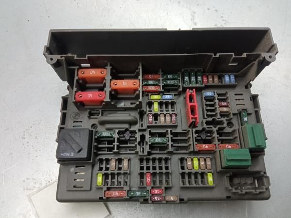 Caixa fusíveis / SAM / BSI BMW 1 (E87)