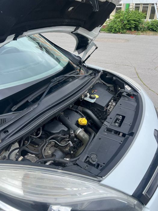 Продам Renault Scenic 2016р