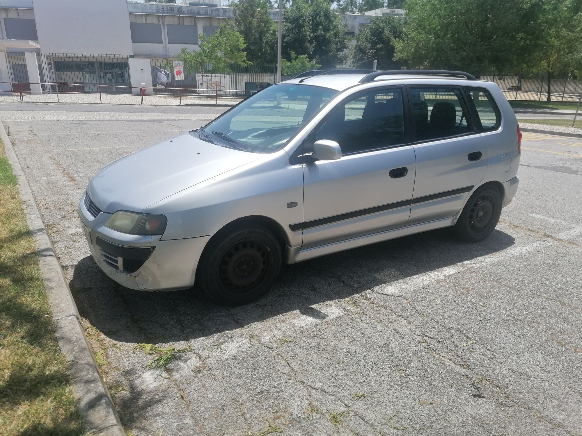 Mitsubishi space estar 1.9