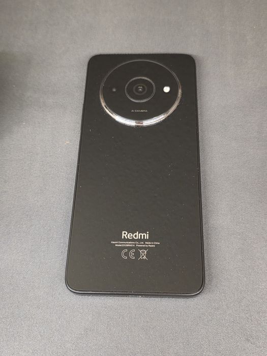 Redmi A3 stan idealny, włącza sie