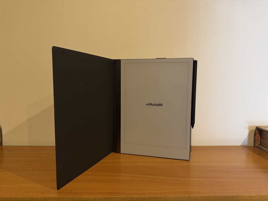 Remarkable 2 + caneta + capa