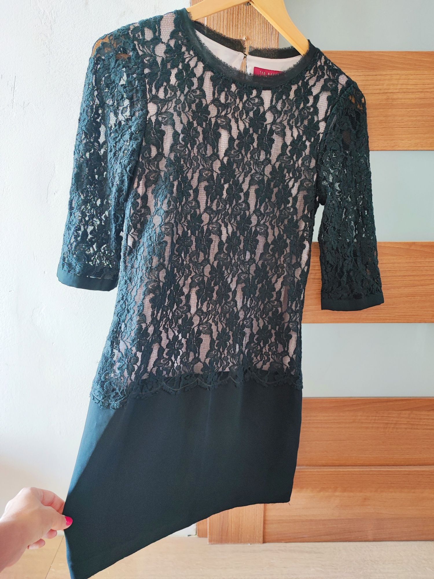 Ted Baker czarna koronkowa elegancka sukienka XS/S