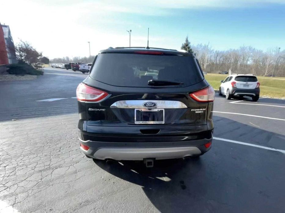 Ford Escape Titanium 2016 року