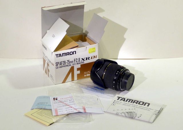 Tamron 28-75 F/2.8 LD Aspherical (IF) Macro bagnet Nikon