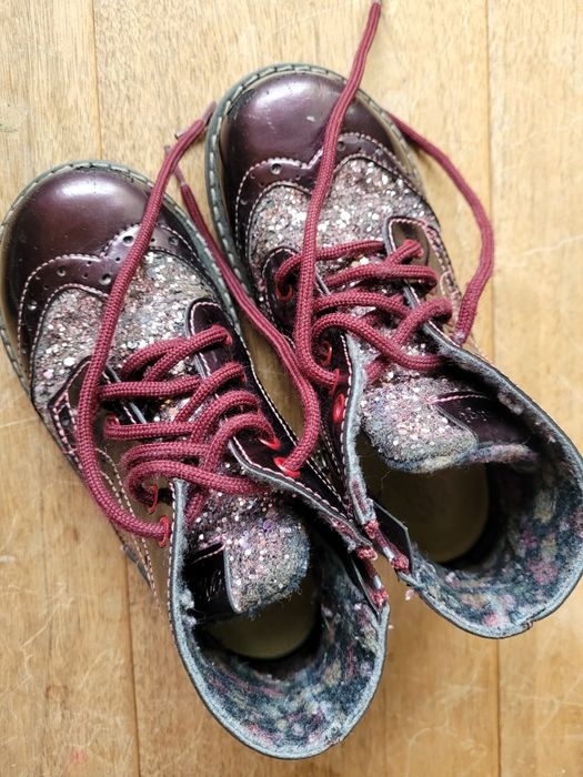 Półbuty primigi 26 błyszczące bordowe lakierowane