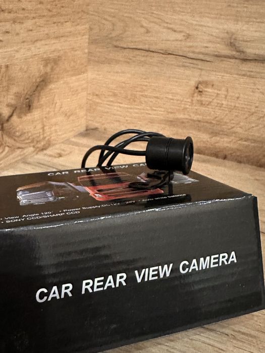 Камера в авто универсальная бабочка