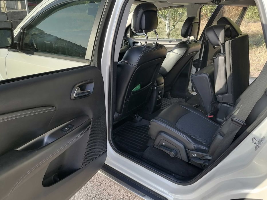 Продам или обменяю ласточку Додж джорни 3,6