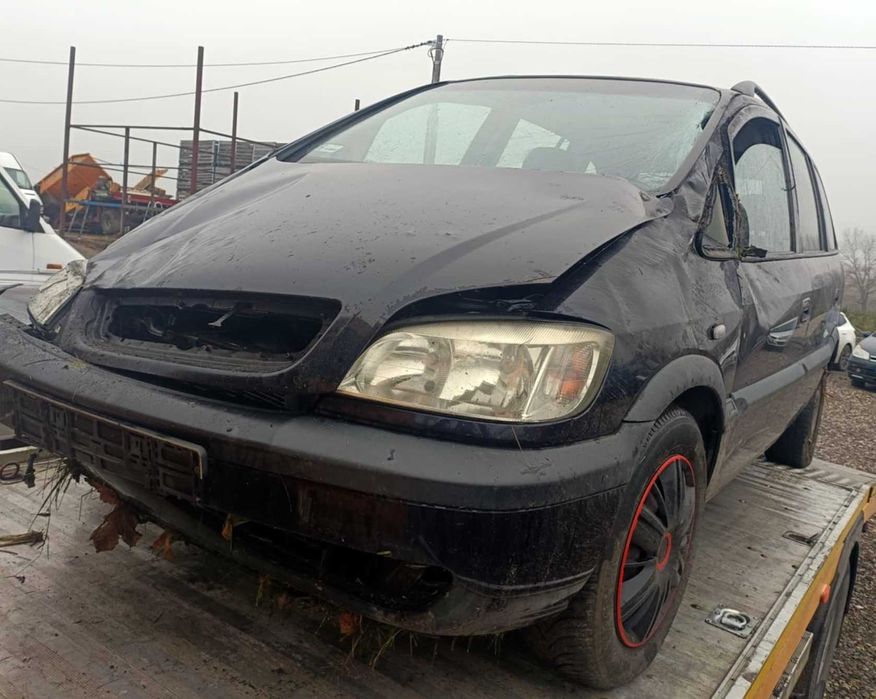 Opel Zafira 2003 LPG  Benzyna uszkodzona