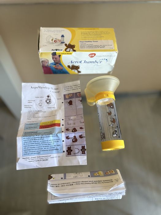 Небулайзер інгалятор компресорний Omron NE-C28P + подарунок Спейсер