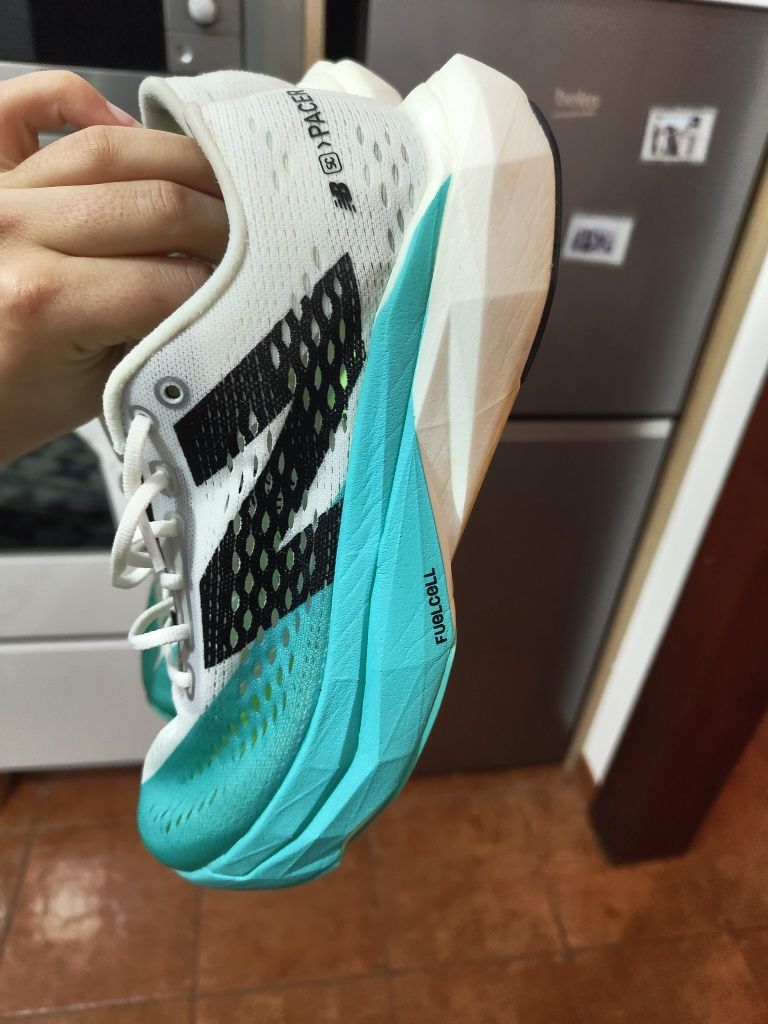 New Balance SuperComp trainer v2
