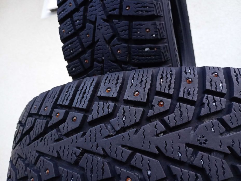 195/60 r15 2шт Maxxis 20р. зима шипи шини резина 195 60 15 (w28*2)