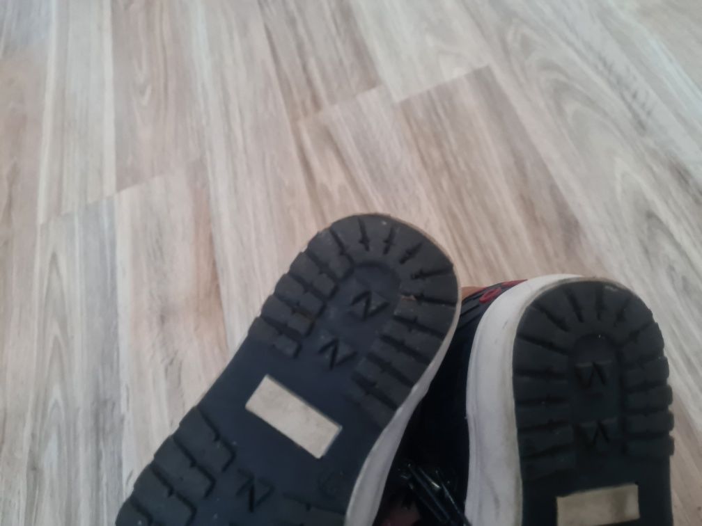 Buty chłopięce 27