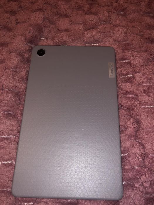 Планшет Lenovo Tab M8