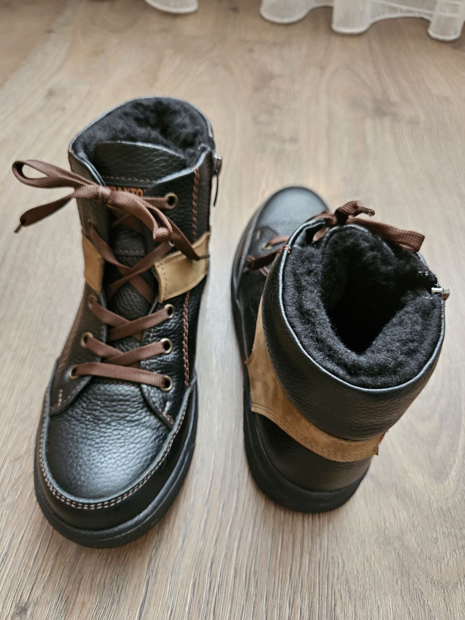 Зимові теплі дитячі  шкіряні ботинки