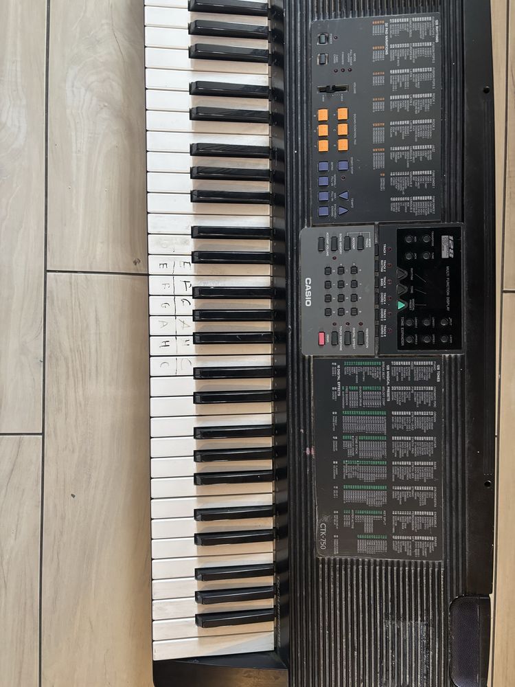 Keyboard casio ctk 750