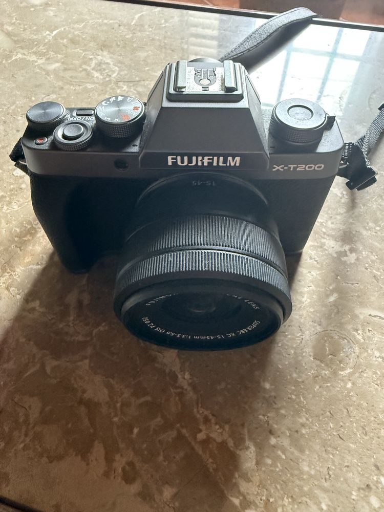 Câmara Fotográfica Fujifilm XT200