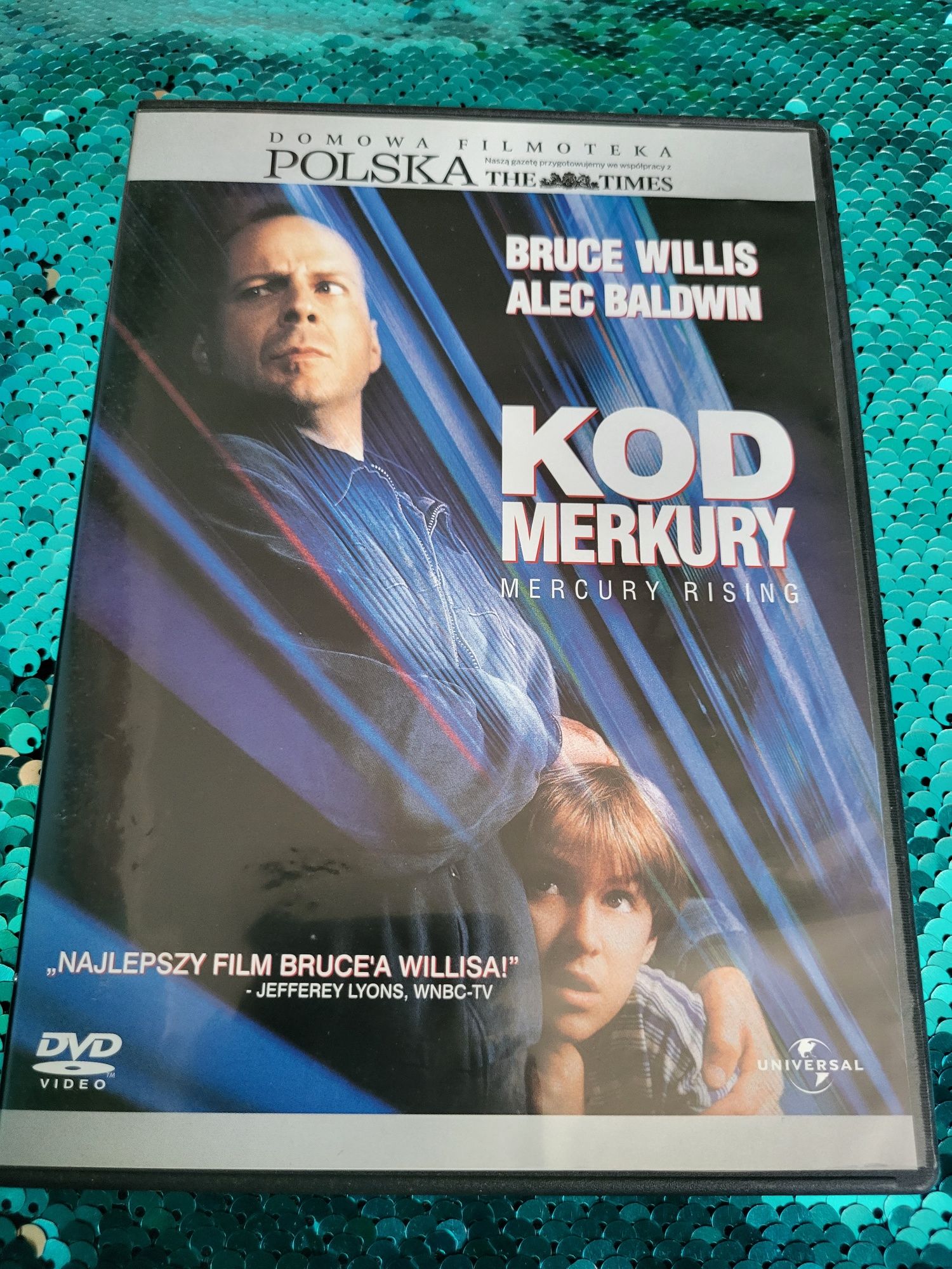 Film na Dvd Kod Merkury wystepuje Bruce Willis i Alec Baldwin