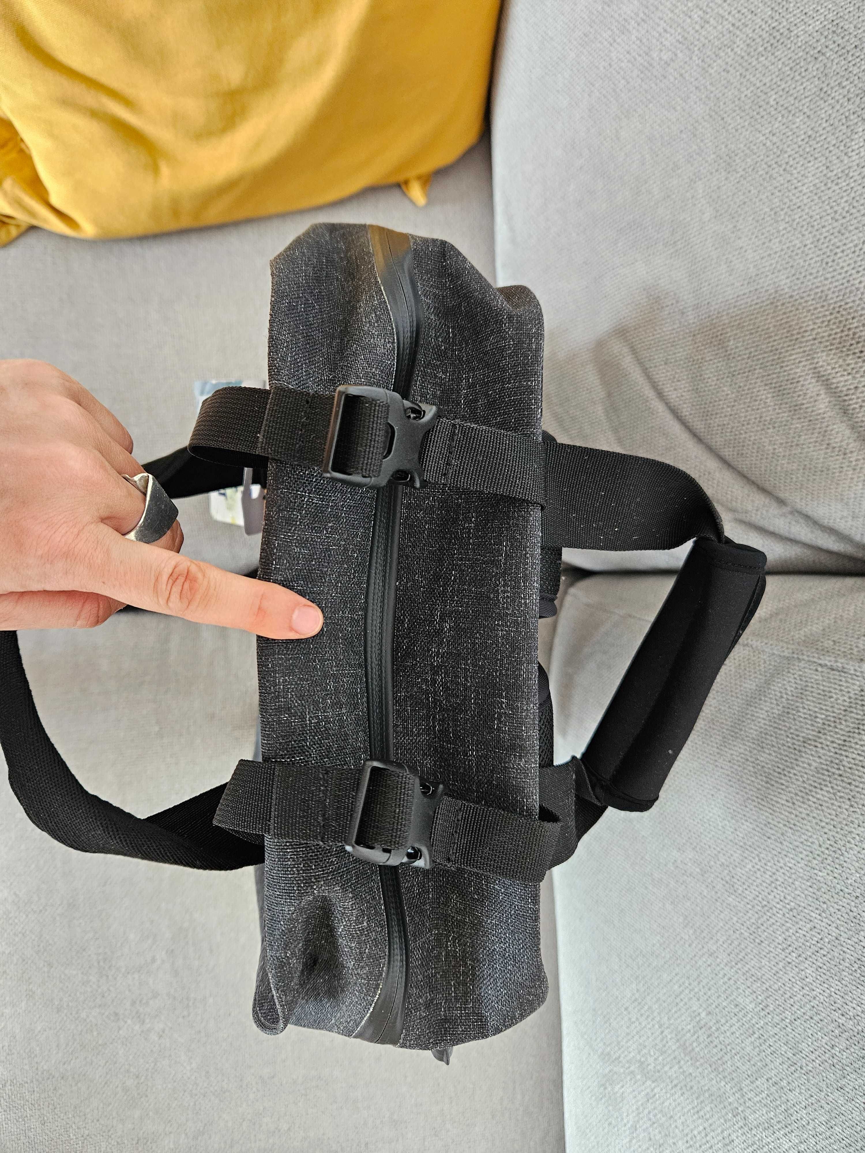 Nova mochila PacSafe impermeável com tecnologia antirroubo.