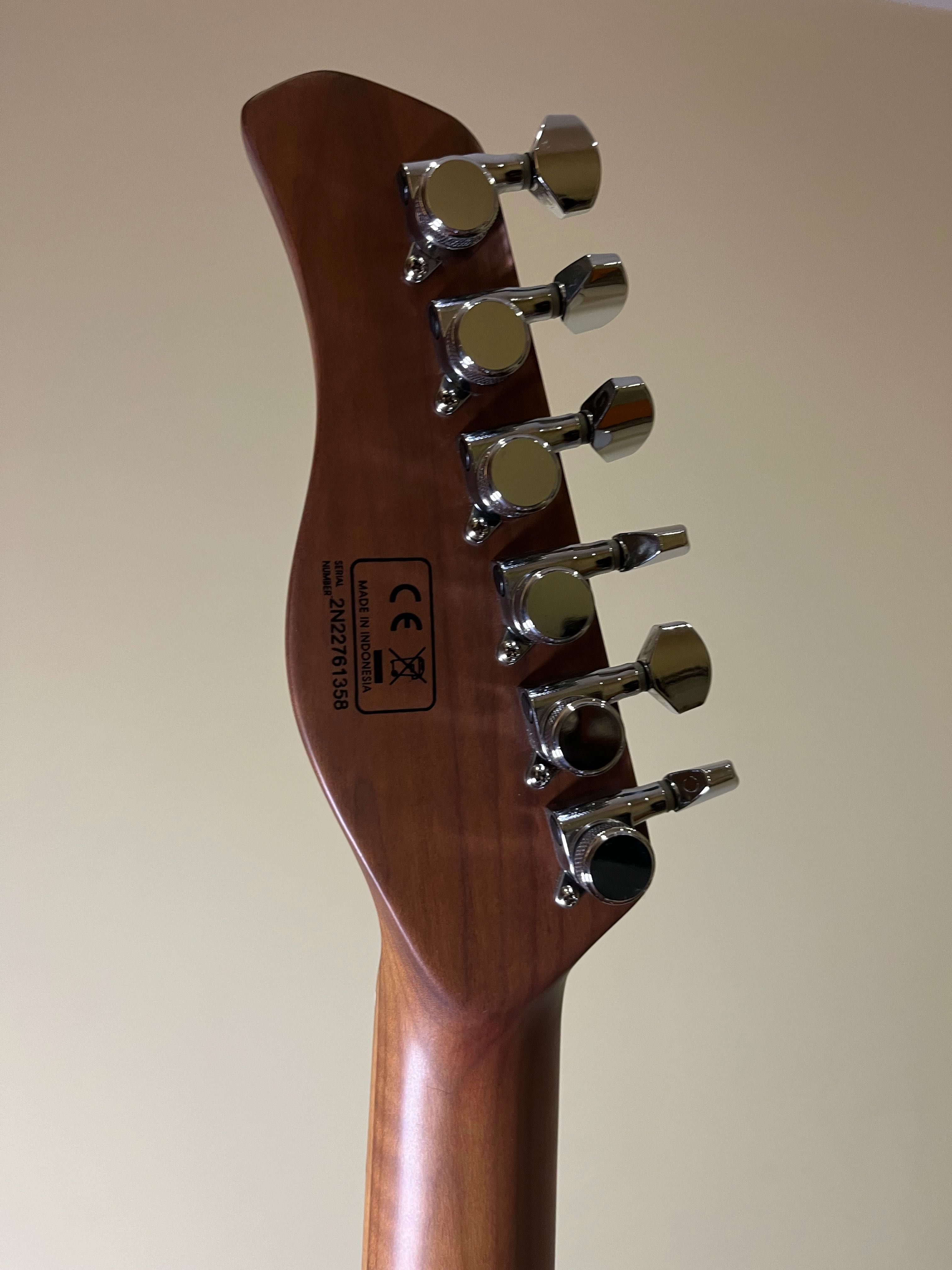 Guitarra Sire FMT