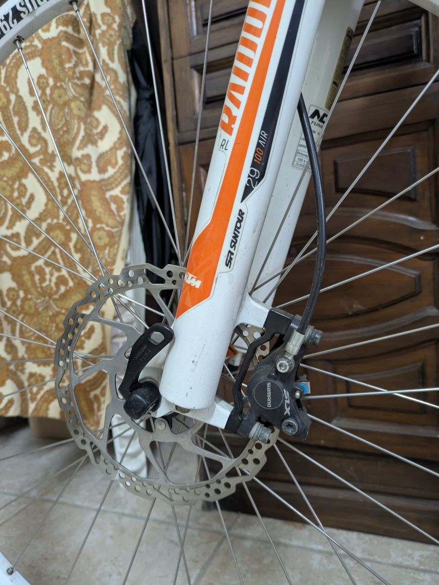 KTM Ultra Race roda 29