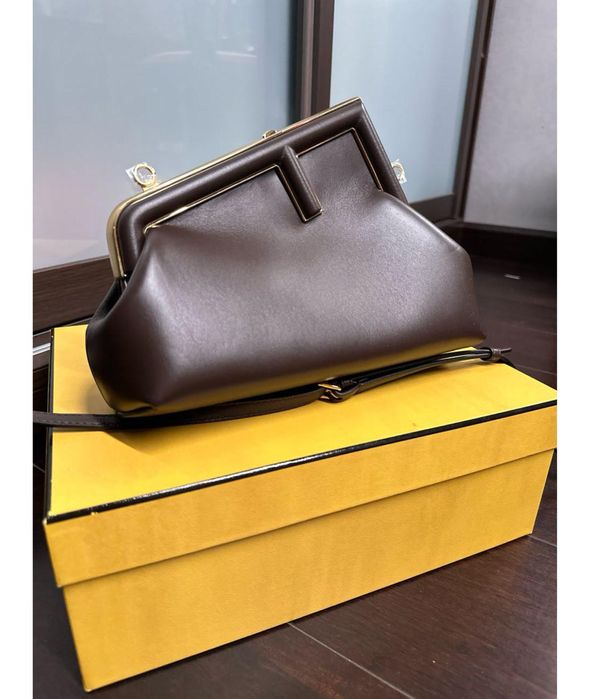 Сумка Fendi шоколадна