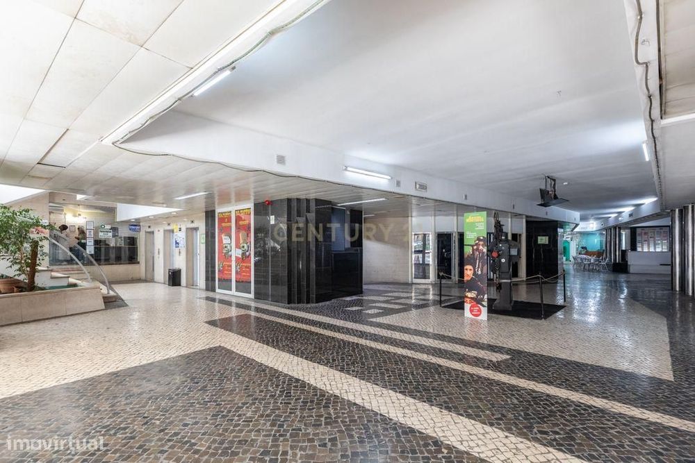 Loja para venda no Centro Comercial Avenida