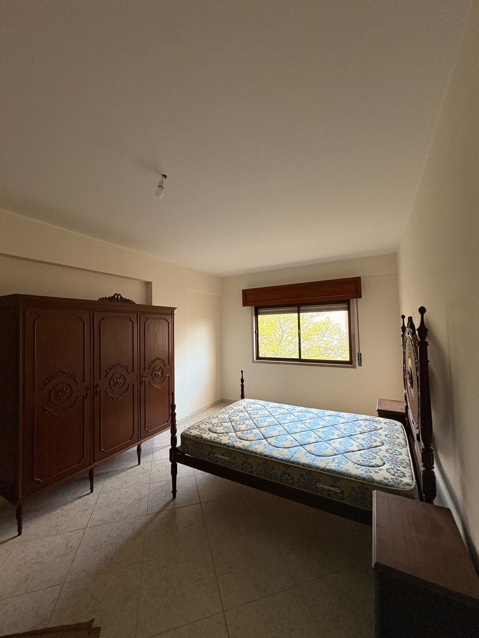 Arrendo quarto casal/solteiro São Marcos