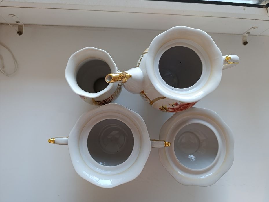 Порцеляновий (фарфоровий) чайний сервіз на 6 осіб