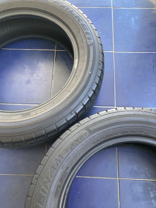 215 60 Pneus 17 Falken