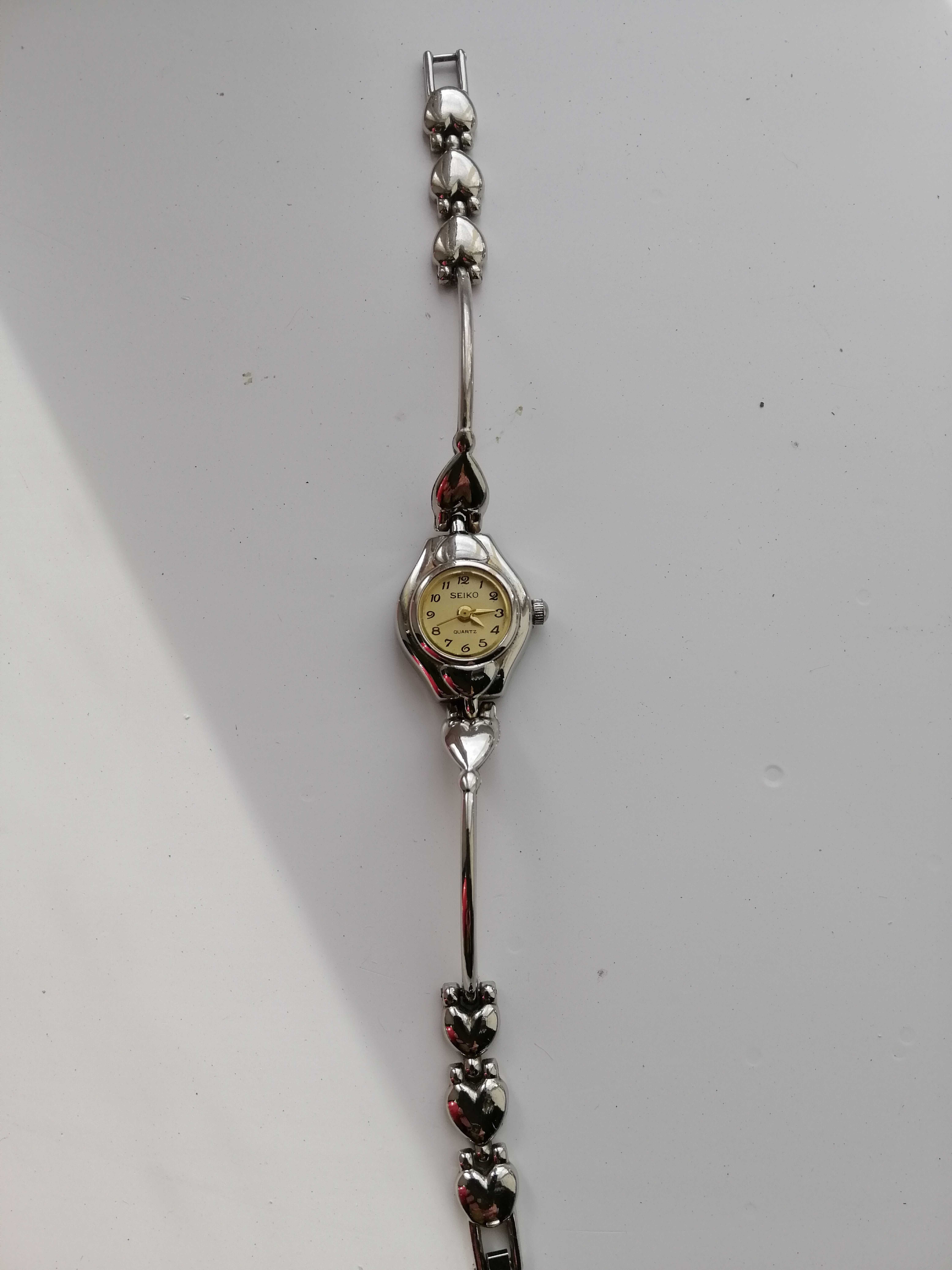 Часы-браслет  Seiko Япония, рабочие