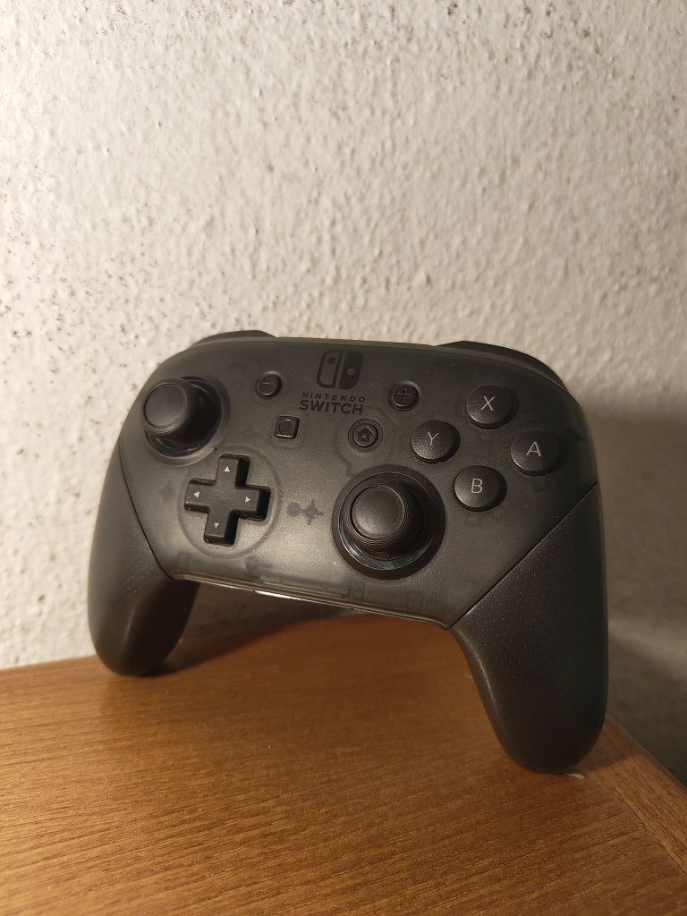 Nintendo Switch oled v2 Scralet&Violet Edition desbloqueada