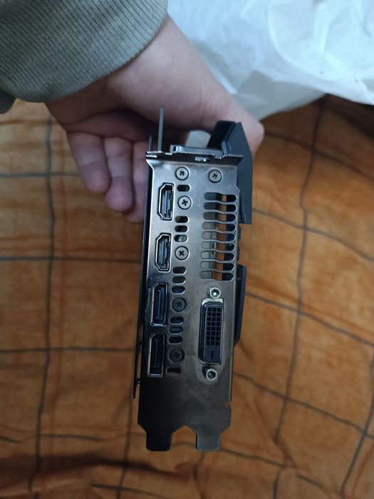 ASUS ROG Strix Radeon RX 580 8GB